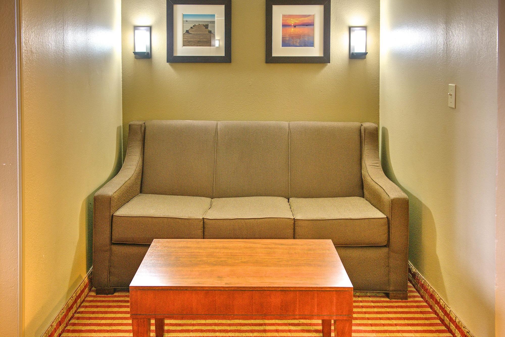 Comfort Pensacola - Area